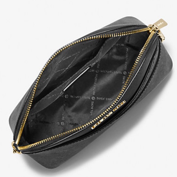 MICHAEL KORS
Jet Set Travel Medium Dome Crossbody Bag XCROSS XBODY
Black
NWT - Picture 2 of 16